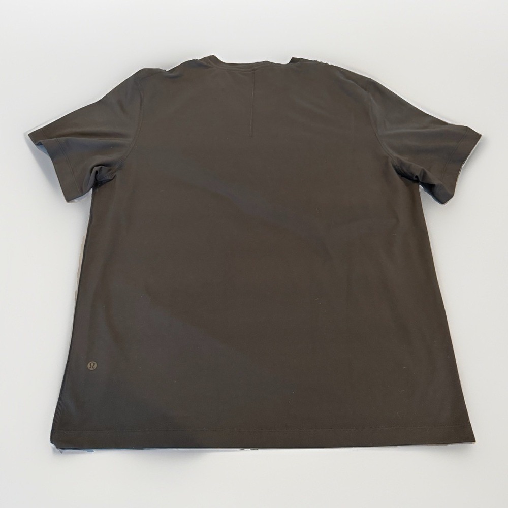 Lululemon Shirt Mens XLarge Black Short Sleeve Crewneck Casual Minimalist Tee - Picture 2 of 5